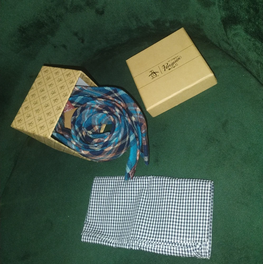 Original Penguin Plaid Tie & Pocket Square on Blue New in Box